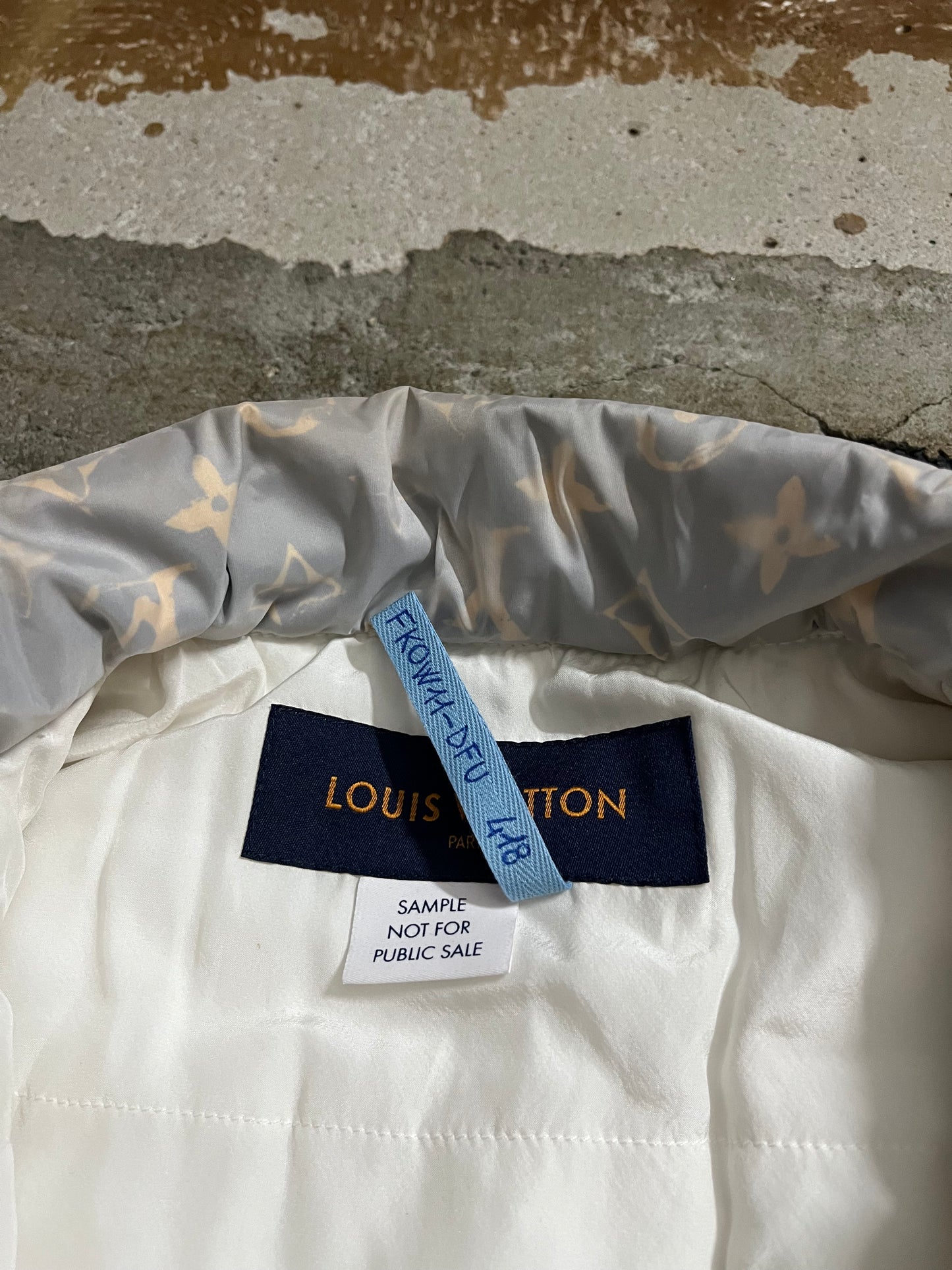 Louis Vuitton [SAMPLE] monogram down jacket - S